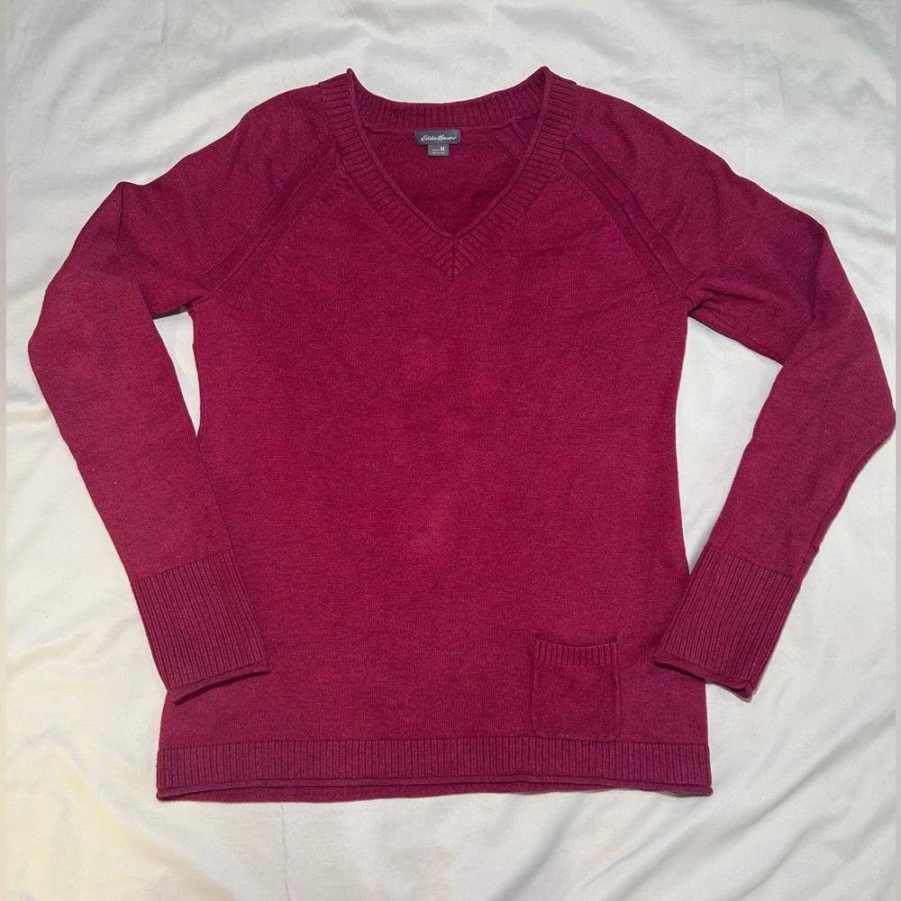 Eddie Bauer Women’s Magenta Long Sleeve V-neck Sweater Size M